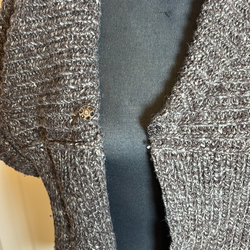 Alexandra Bartlett Sweater - Picture 5 of 10